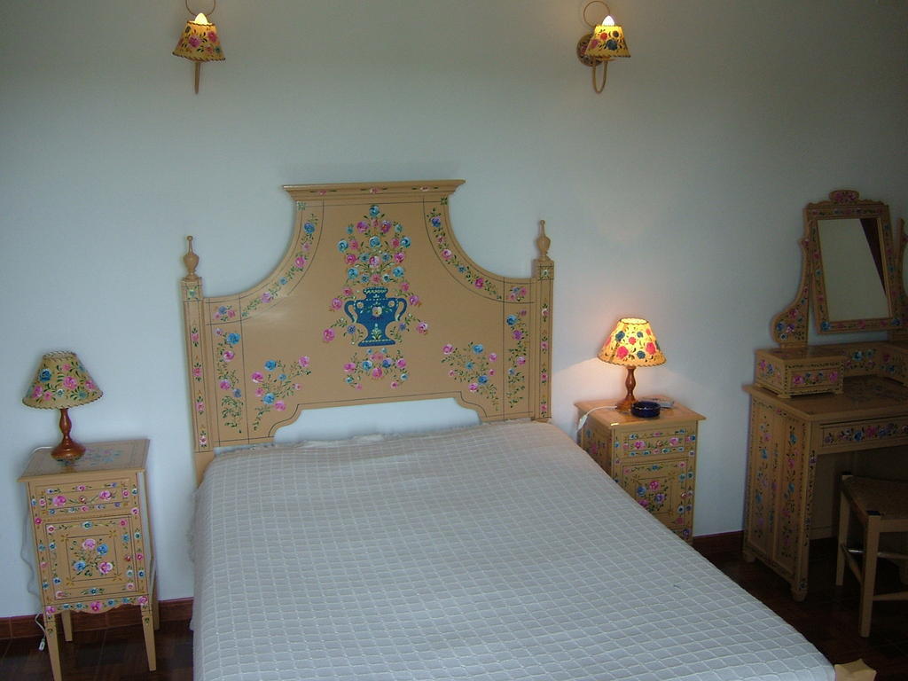 "O Viajante" Low Cost Hotel Estremoz Oda fotoğraf