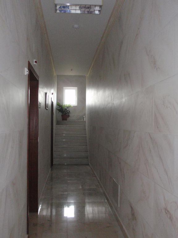 "O Viajante" Low Cost Hotel Estremoz Dış mekan fotoğraf